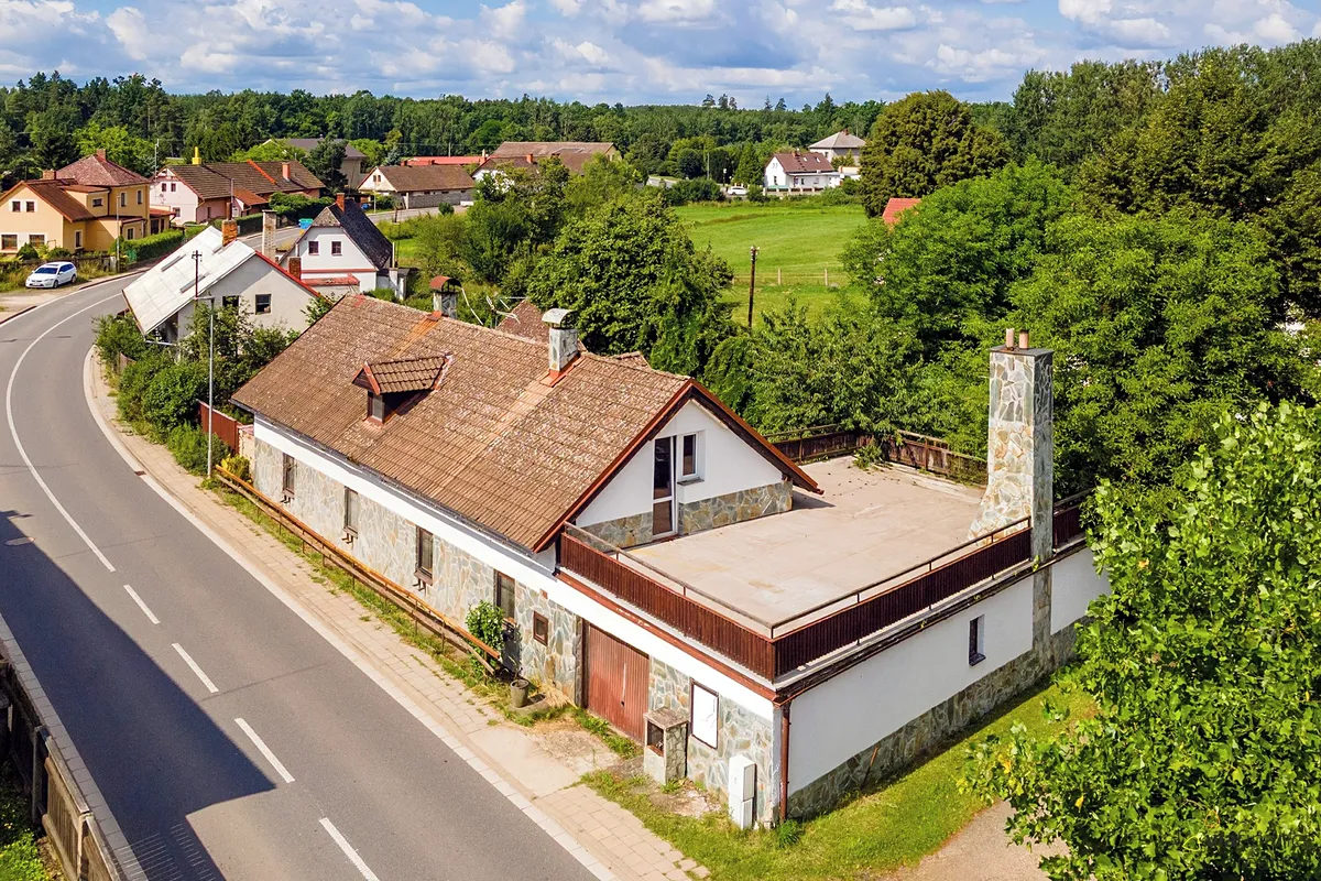 Prodej rodinného domu 206 m², pozemek 675 m²